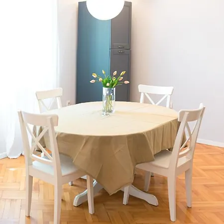Franco's Spacious - Great Location * Spalato