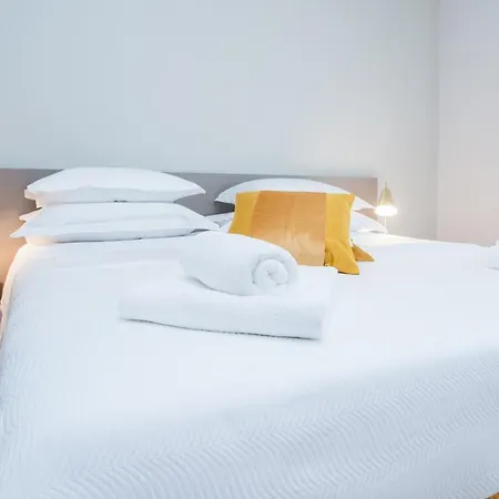 Apartment Franco's Spacious - Great Location