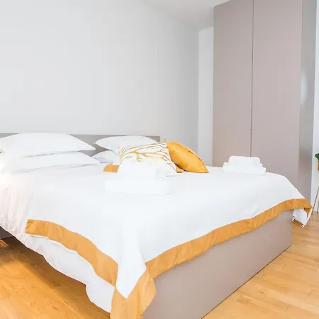 Franco's Spacious - Great Location 스플리트