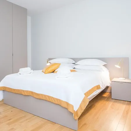 Franco's Spacious - Great Location 스플리트