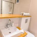 Franco's Spacious - Great Location سبليت