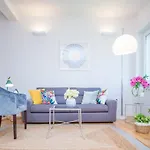 Franco's Spacious - Great Location * سبليت