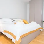 Franco's Spacious - Great Location سبليت