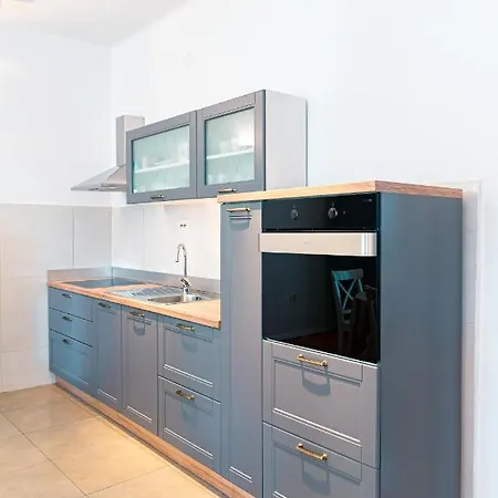 Appartement Franco's Spacious - Great Location Split