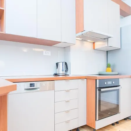 Franco's Spacious - Great Location Appartement Split